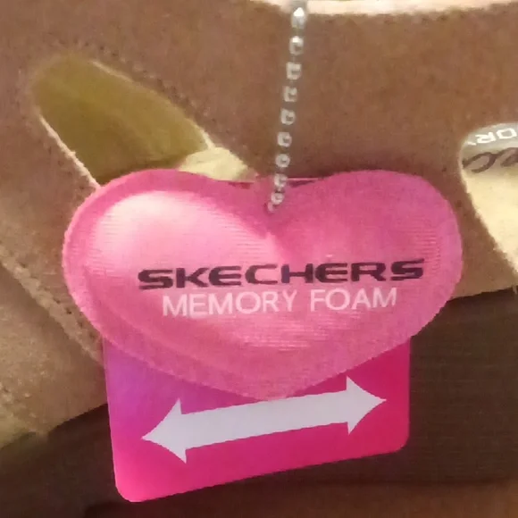Skechers Women's Suede Sandals. - Picture 9 of 13